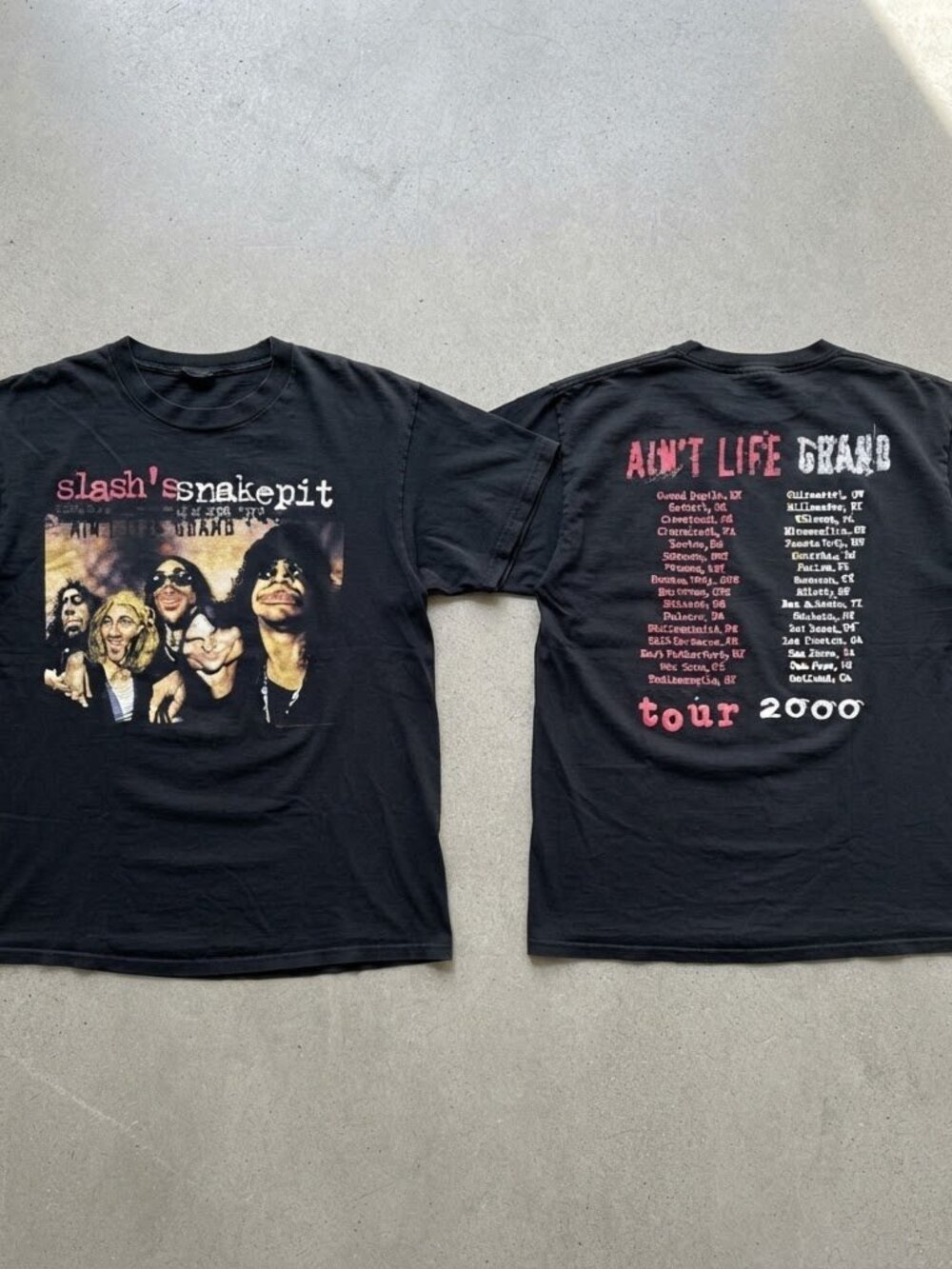 Slash's Snakepit Ain't Life Grand Tour 2000 Black T-Shirt S-4XL